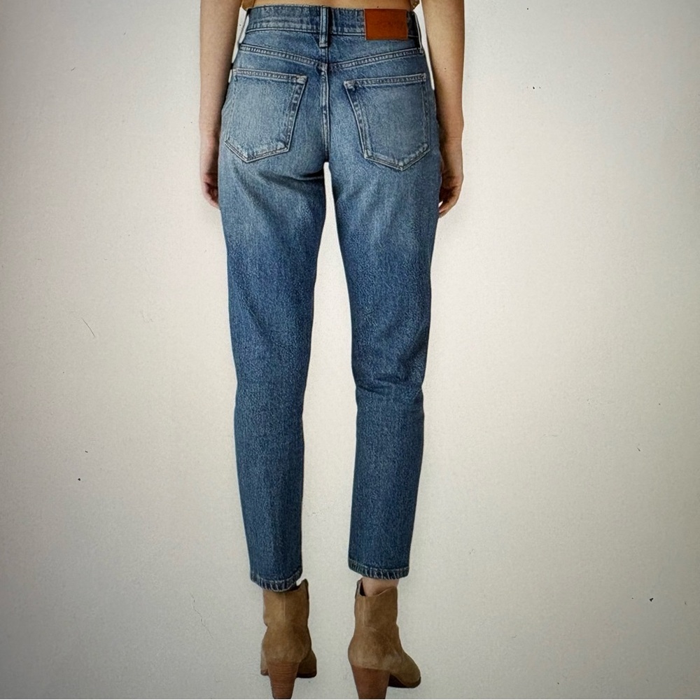 Lucky Brand Drew Mom Jeans, Med vintage wash, sz 6/28A Button-Fly